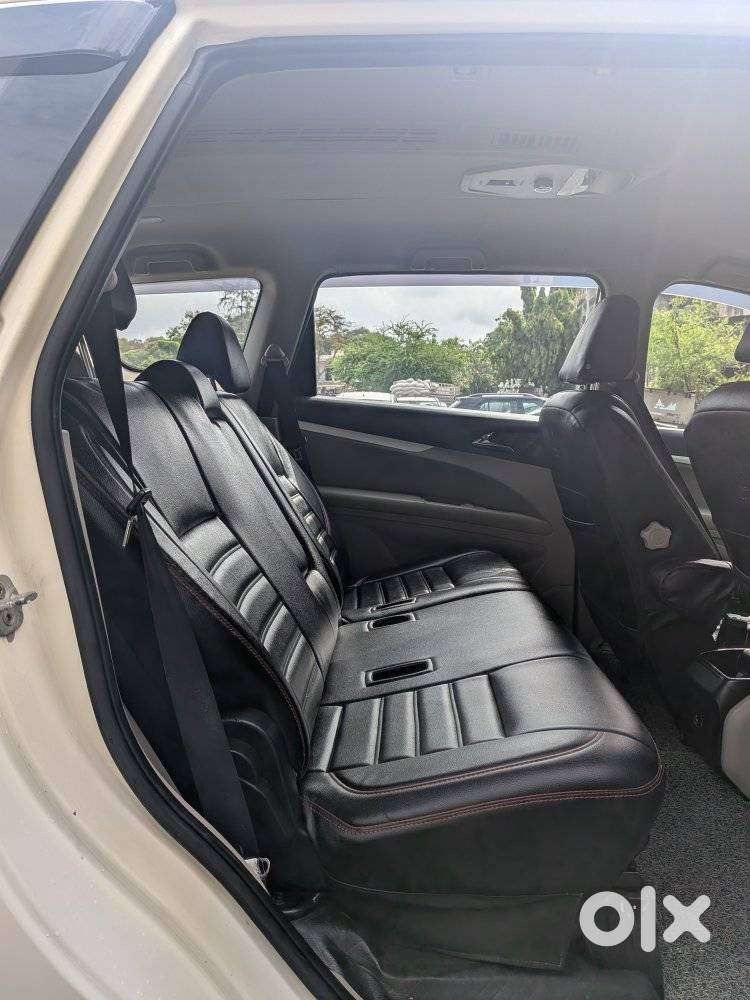 Mahindra Marazzo M6, 2020, Diesel