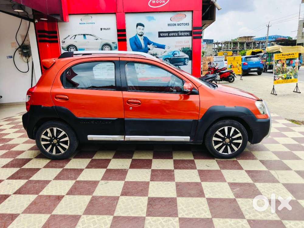 Toyota Etios Cross 1.2l G, 2014, Petrol