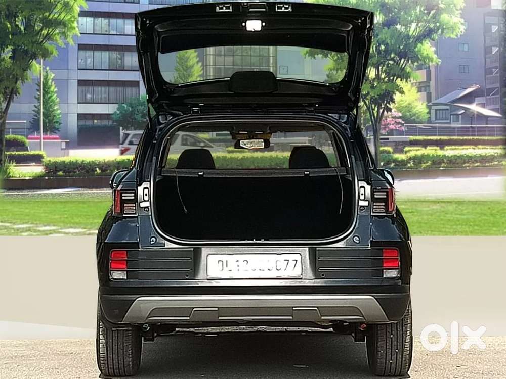 Hyundai Venue 1.0 S (o) Turbo Dct, 2025, Petrol