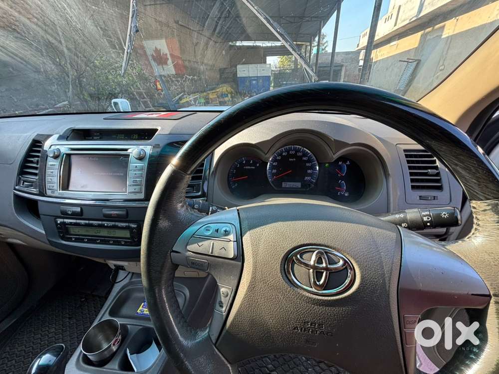 Toyota Fortuner Diesel 2012
