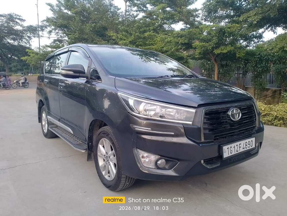 Toyota Innova Crysta 2.4 G Mt 8s, 2017, Diesel