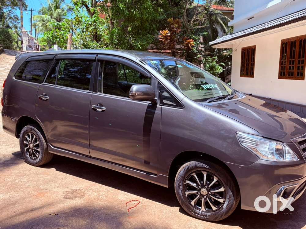 Toyota Innova Diesel 2012
