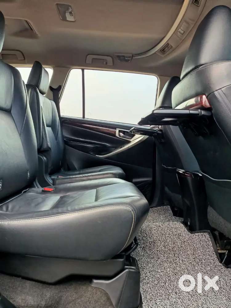 Toyota Innova Crysta 2017