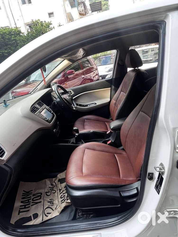 Hyundai I20 Petrol Asta Option, 2017, Petrol