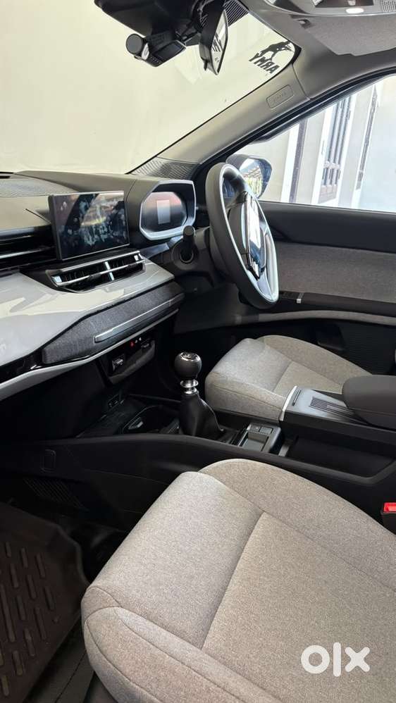 Tata Sierra Pure Plus Petrol Manual 2026