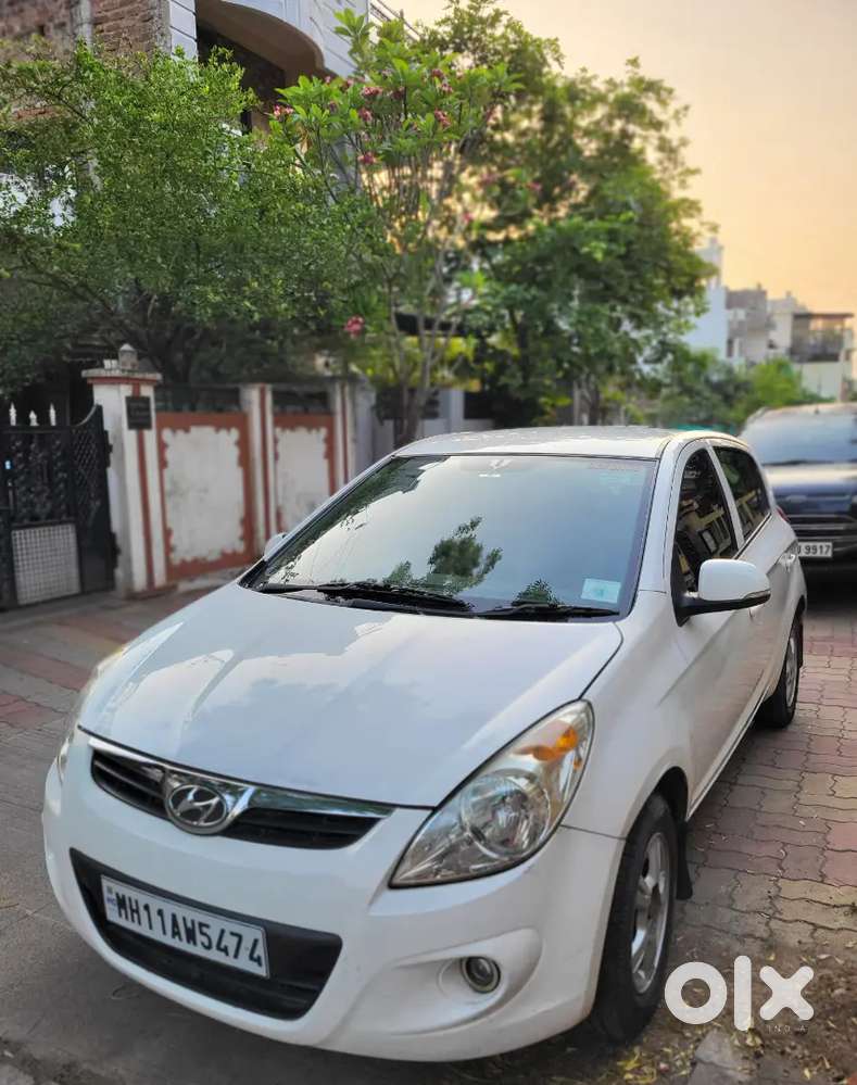 I20 Oct-20110 Sportz Model