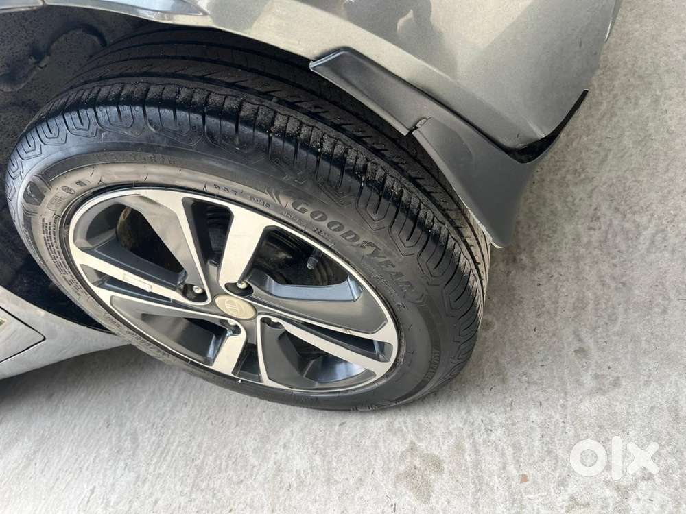 Tata Altroz Petrol 2022 Manual