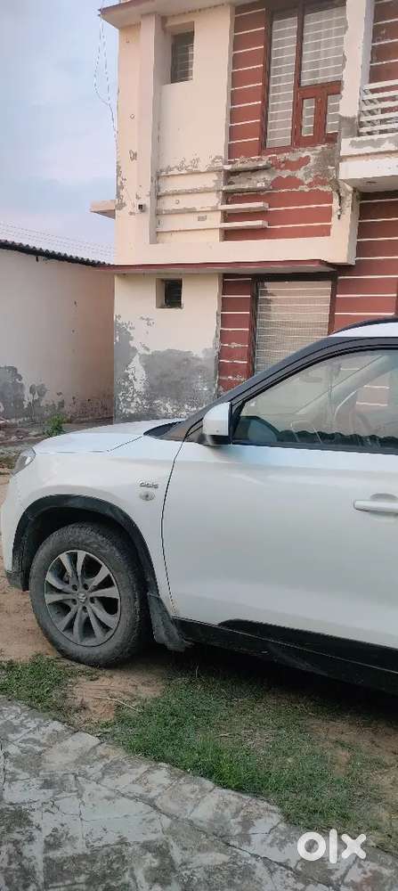 Maruti Suzuki Brezza Automatic 2018 Diesel 108000 Km Driven For Sale