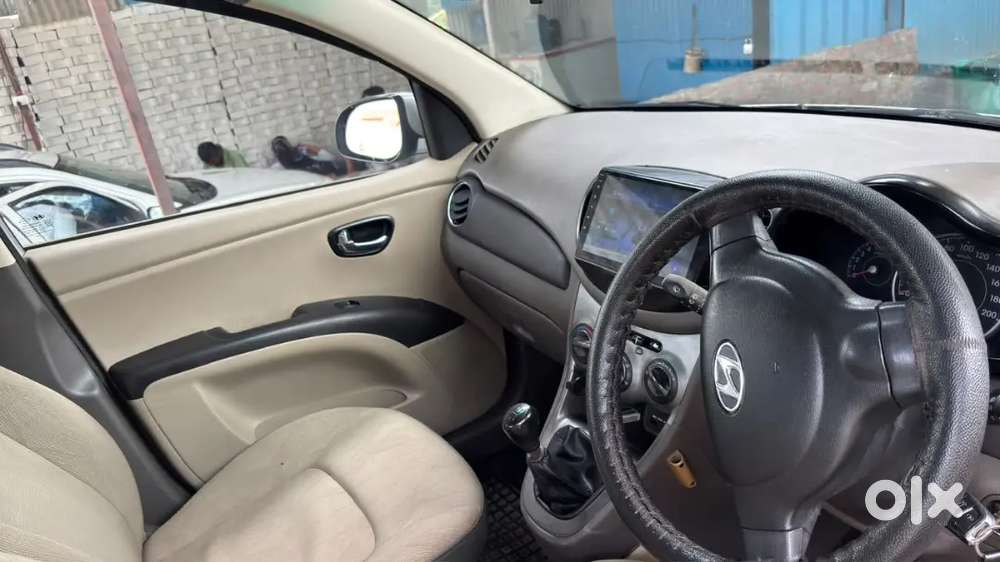 Hyundai I10 Sportz Petrol 2010