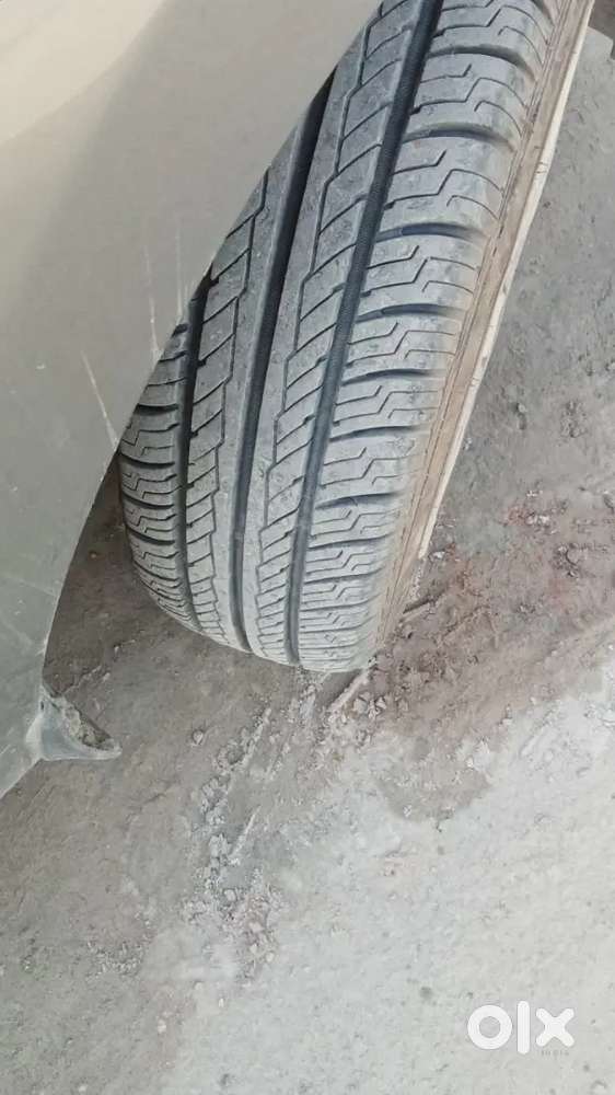 Very Good Condition Car New टायर Good Ac All Power