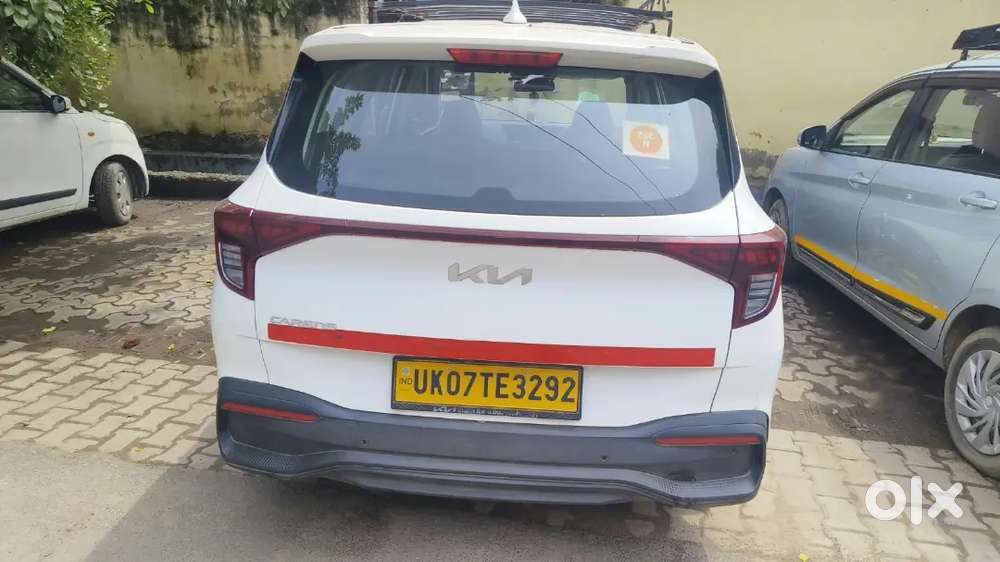 Kia Carens 2025 Petrol Premium