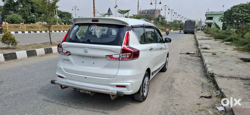 Maruti Suzuki Ertiga 1.4 Vxi Cng Anniversary Edition, 2024, Cng & Hy..