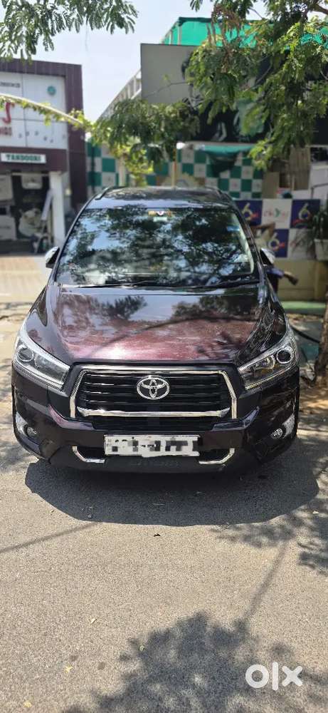 Innova Crysta G 2.4 Automatic