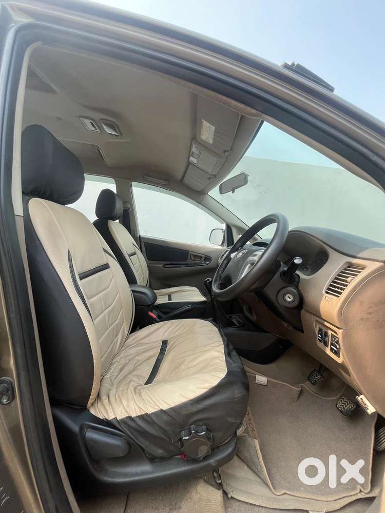Toyota Innova 2.5 G (diesel) 7 Seater, 2015, Diesel