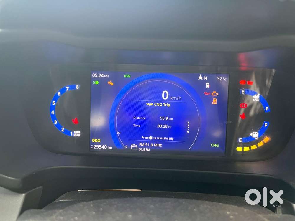 Tata Altroz Xz Plus (s) Icng, 2024, Cng & Hybrids