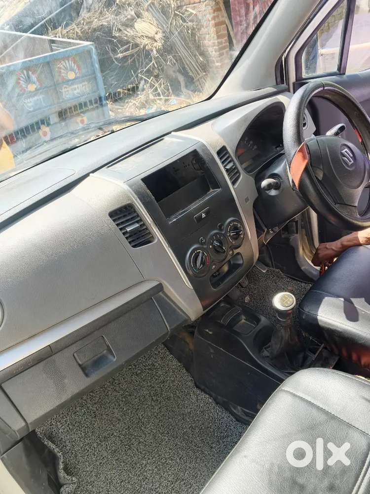 Wagonr Meganganj Mein Hai 2 Yanar Hai Cng Company Fited Hai