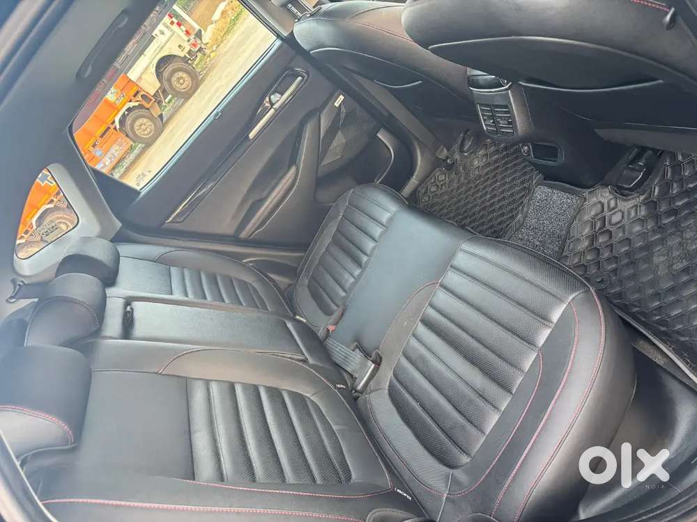 Kia Seltos 2023 Petrol 33000