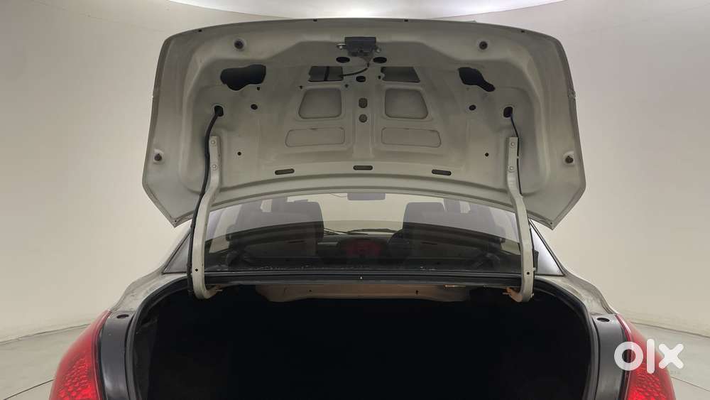 Maruti Suzuki Swift Dzire 1.2 Vxi Bsiv, 2011, Petrol