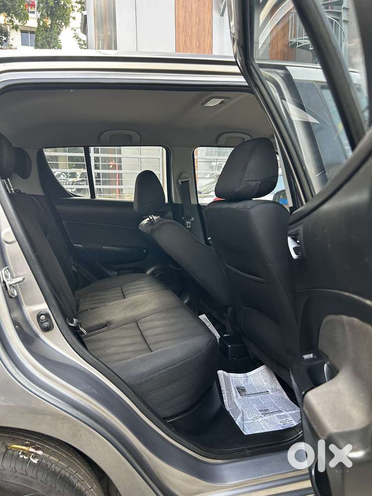 Maruti Suzuki Swift Vxi With Abs, 2012, Petrol