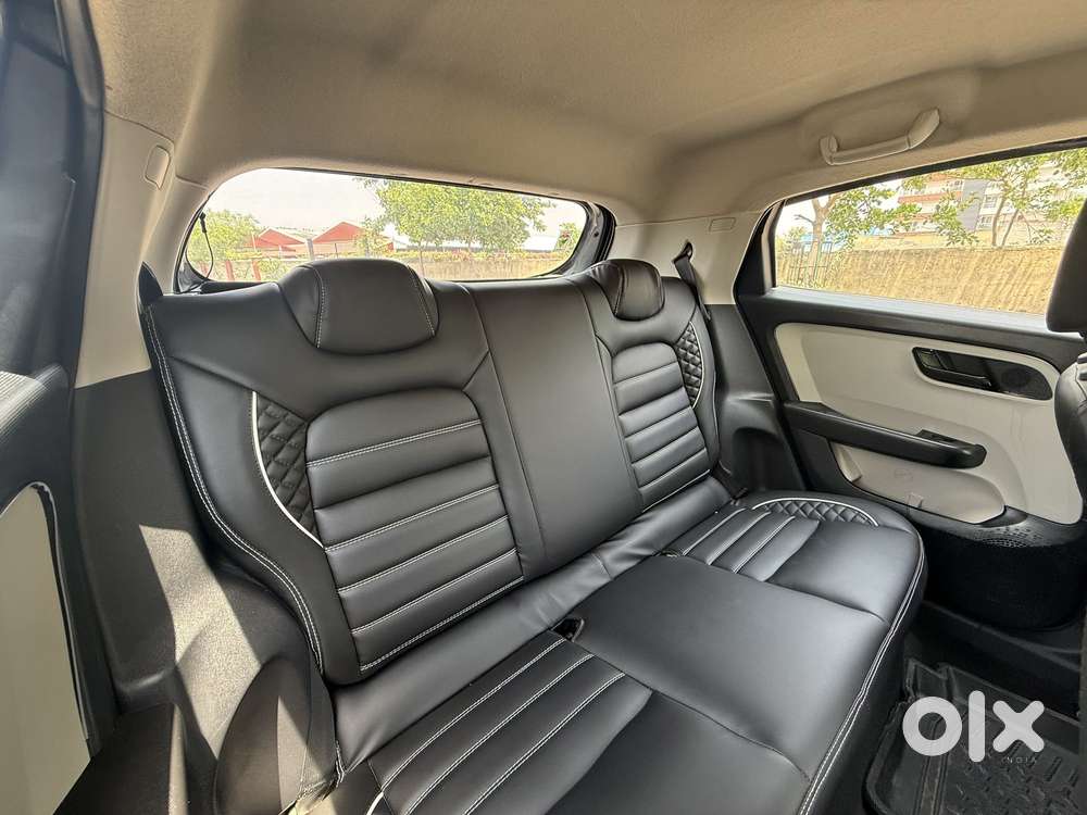Tata Altroz 1.2 Xm Plus, 2024, Petrol