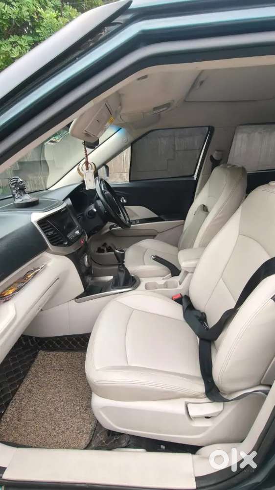 Mahindra Xuv300 2019 Petrol A+ Condition