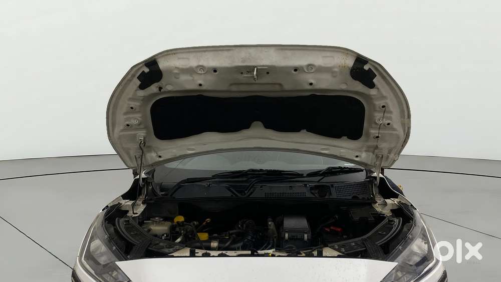Nissan Magnite 1.0 Xv Turbo Cvt, 2021, Petrol