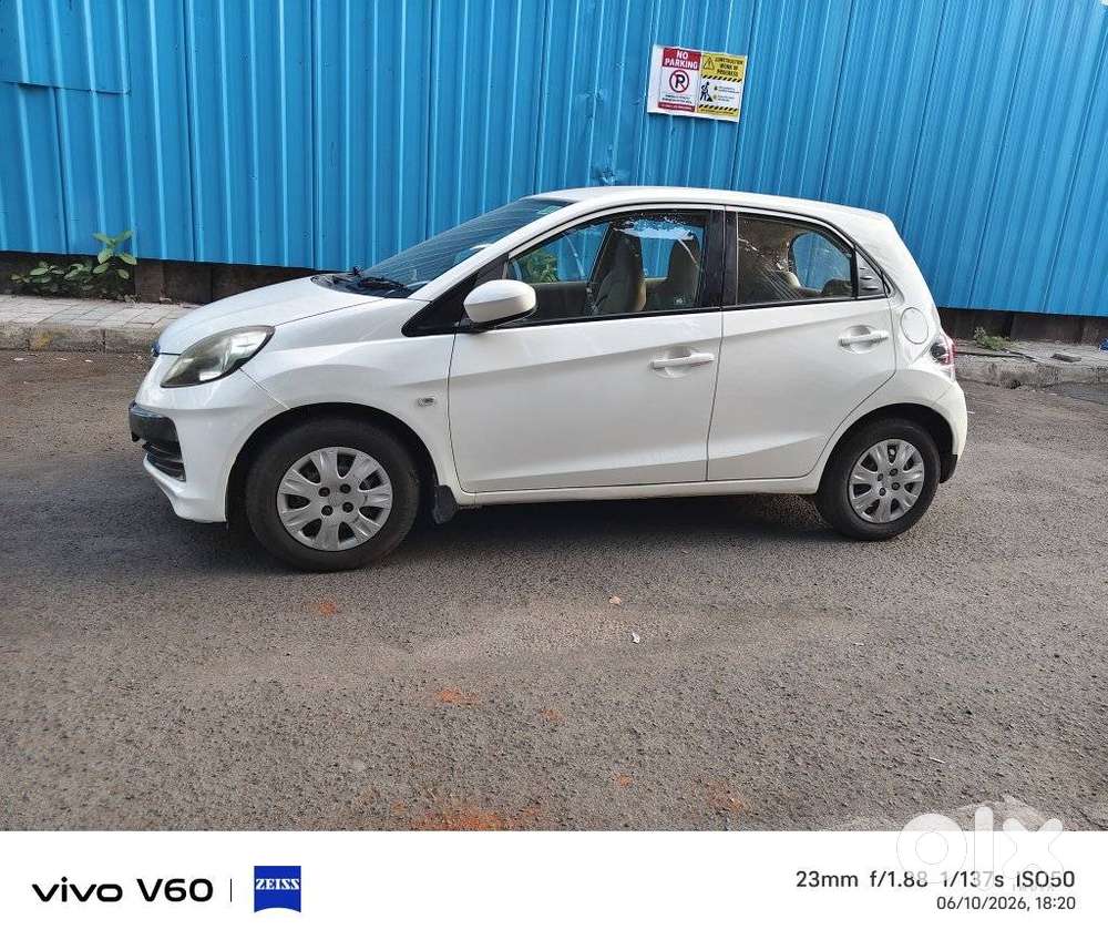 Honda Brio V Mt, 2013, Petrol