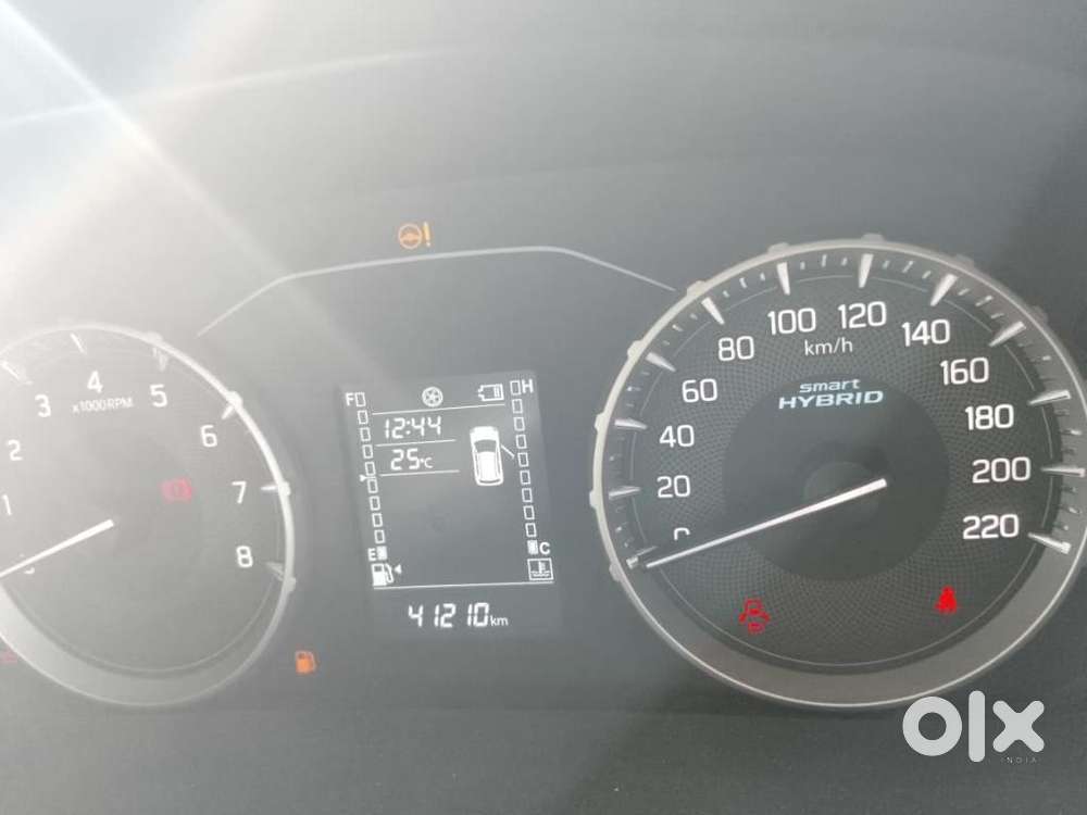 Maruti Suzuki Brezza 1.5 Vxi Smart Hybrid, 2022, Petrol