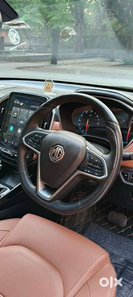Mg Hector Plus Sharp Pro Blackstorm 1.5 Turbo Petrol Cvt 7 Str, 2022..