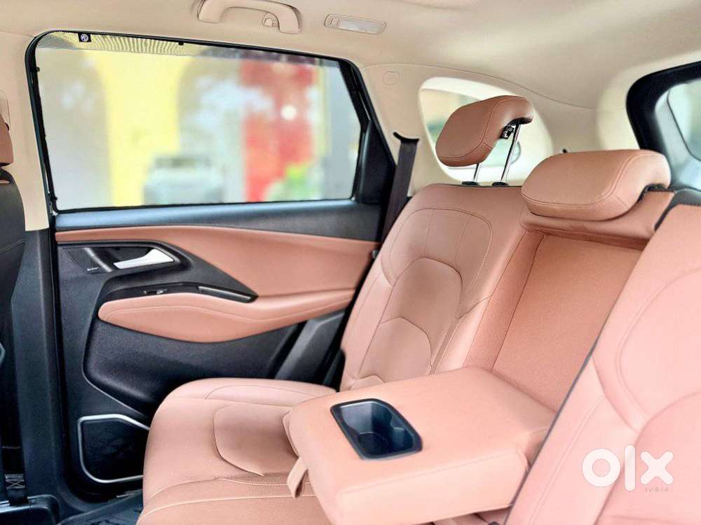Mg Hector Plus Savvy Pro 1.5 Turbo Petrol Cvt 7 Str, 2023, Petrol