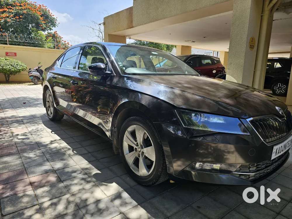 Skoda Superb Style 2019 Petrol Automatic
