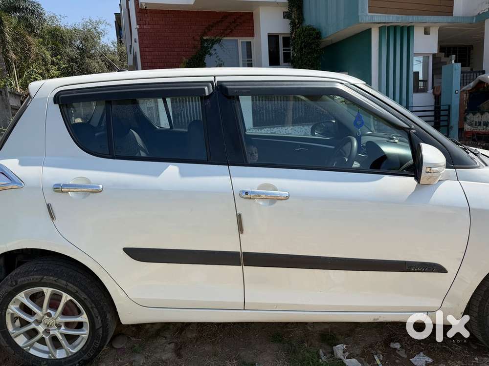 Maruti Swift Vxi 2017