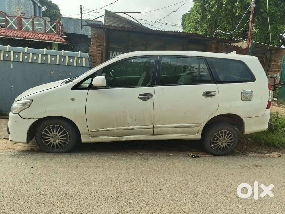Toyota Innova 2014 Diesel Manual 200000 Km Driven