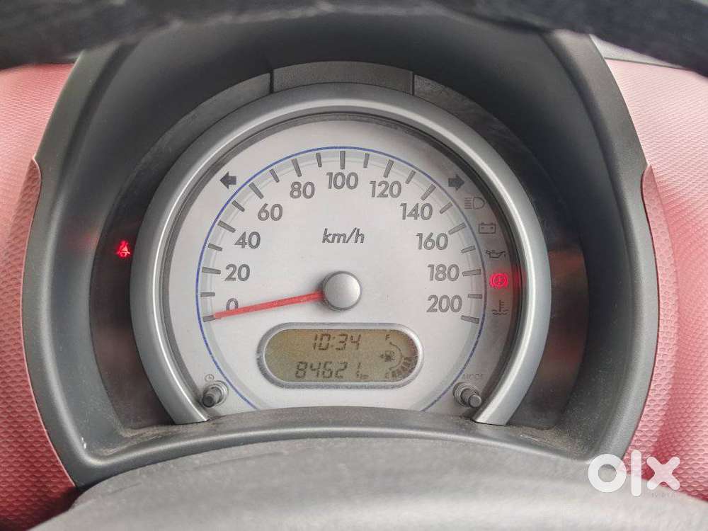 Maruti Suzuki Ritz Vxi, 2013, Petrol