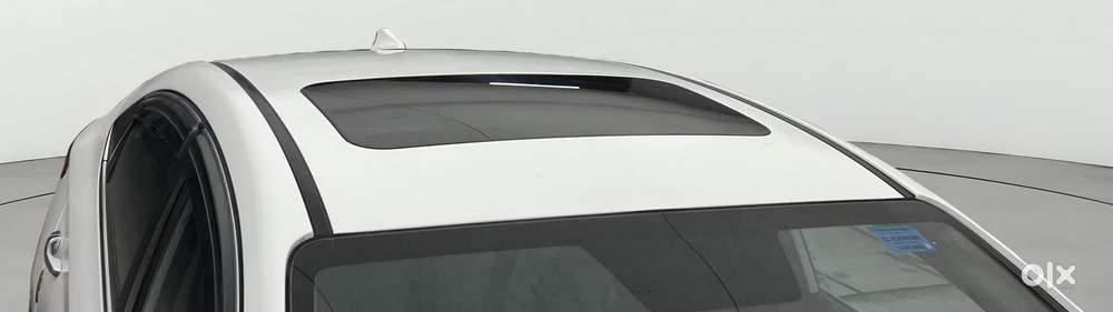 Hyundai Verna 1.5 Sx (o) Vtvt Ivt, 2022, Petrol