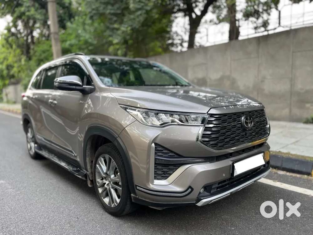Toyota Innova Hycross 2.0 Zx (o) Hybrid 7 Str, 2026, Petrol