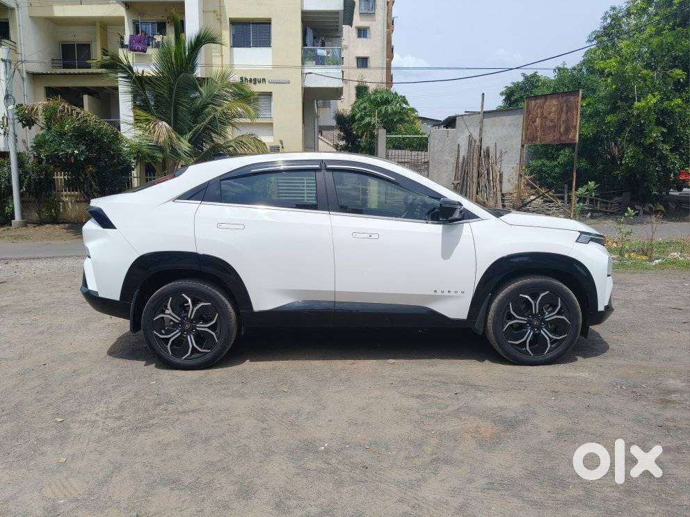 Tata Curvv Accom + A Dmt, 2024, Diesel