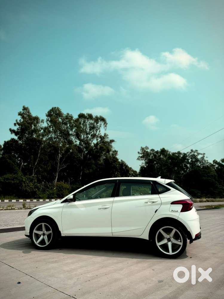 Hyundai I20 Sportz 1.2 Mt, 2023, Petrol