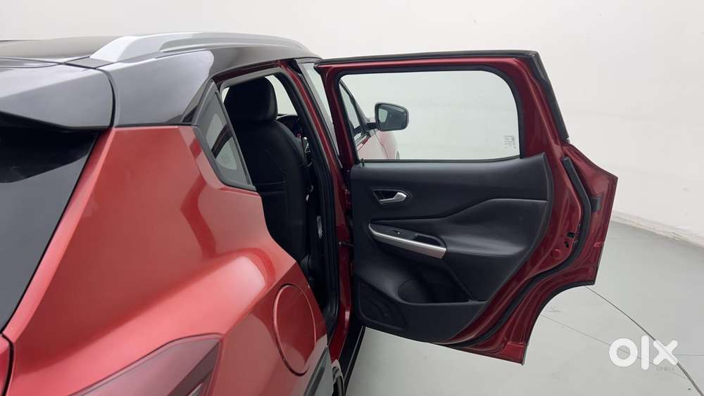 Nissan Magnite 1.0 Xv Dual Tone, 2023, Petrol