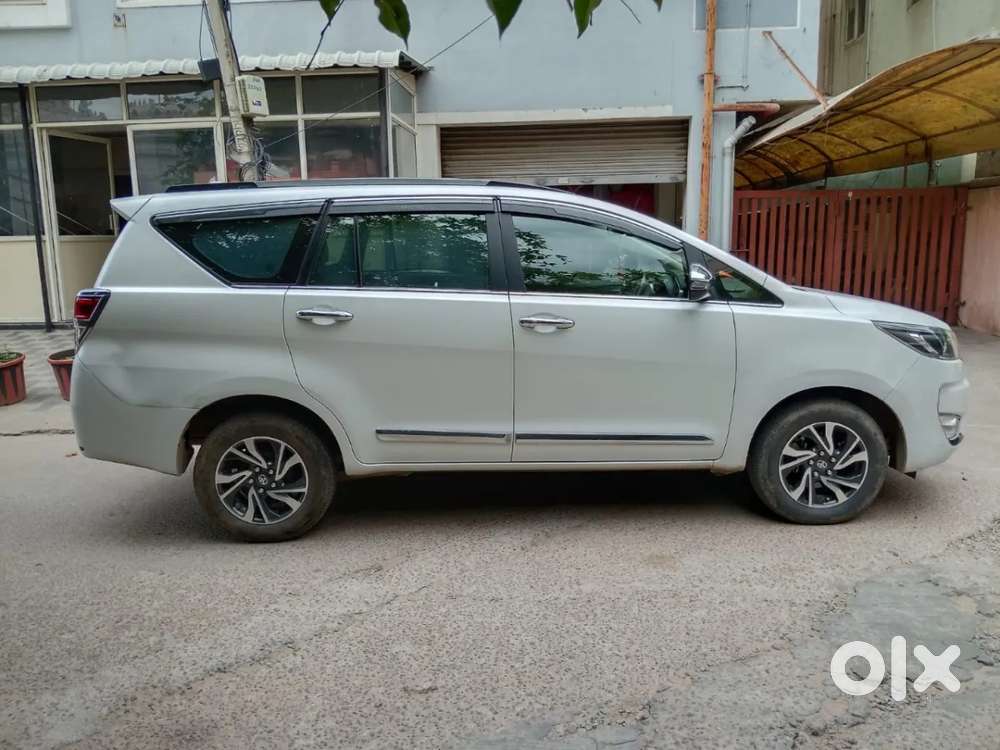 Toyota Innova Crysta [2020-ongoing] 2.4 Vx 7 Str, 2024, Diesel