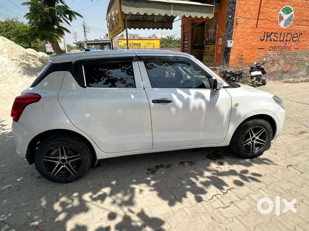 Maruti Suzuki Swift 2022 Petrol 90000 Km Driven