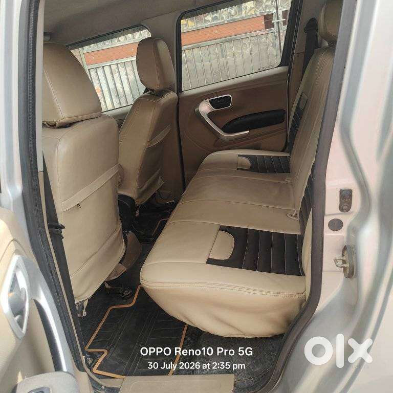 Mahindra Tuv 300 T10, 2018, Diesel