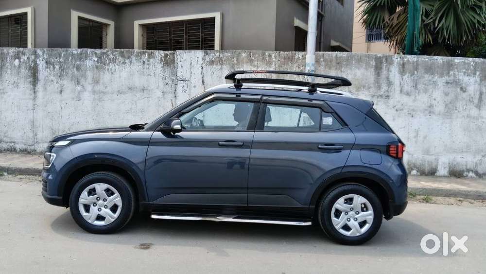 Hyundai Venue Sx Mt, 2022, Petrol