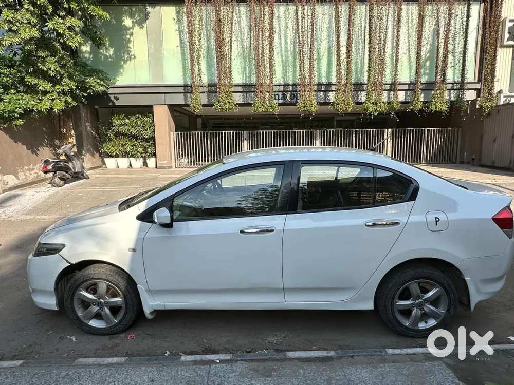 Excellent Condition White Colour