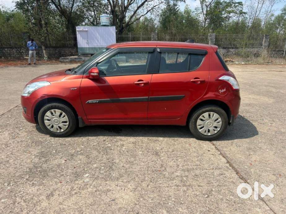 Maruti Suzuki Swift Vxi + Manual, 2014