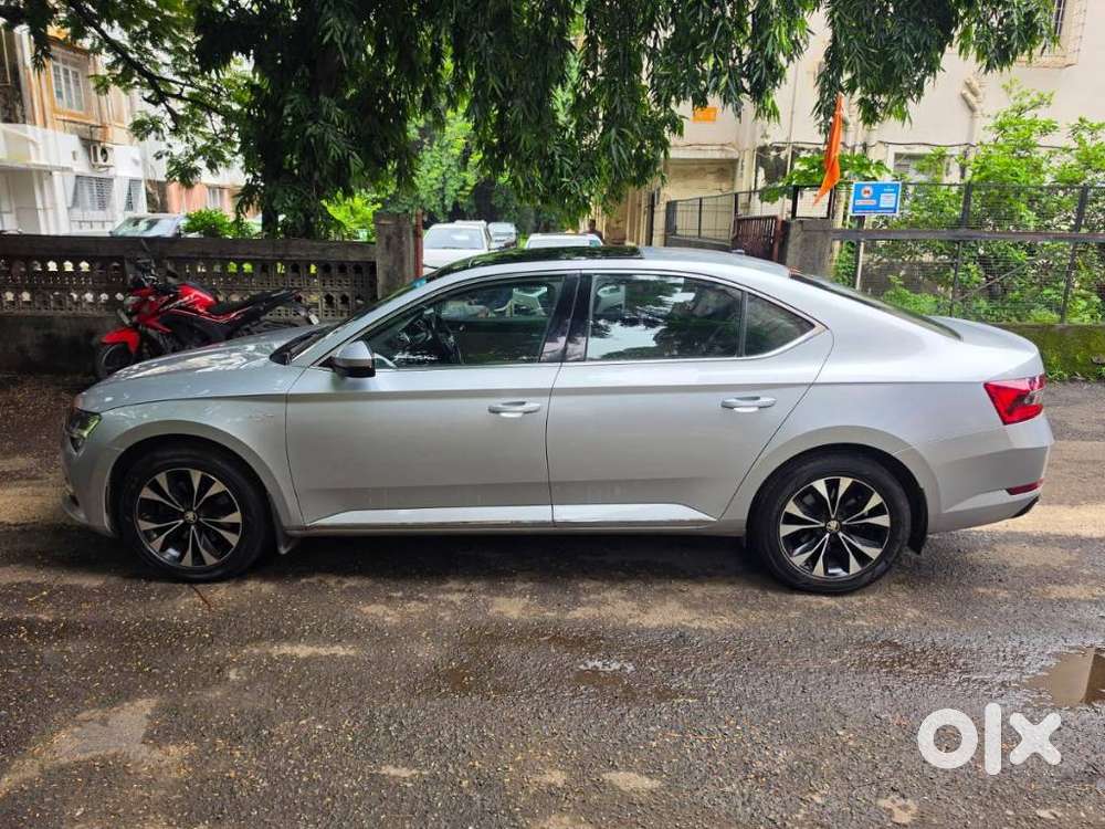 Skoda Superb 2.0 L&k Tsi At, 2022, Petrol