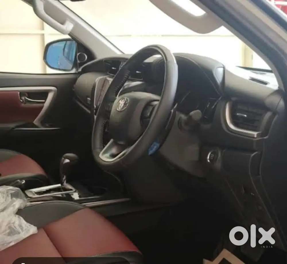 Toyota Fortuner Leader 4*2 Manual 2024 Model