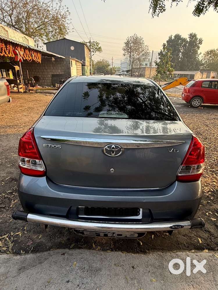 Toyota Platinum Etios 2016 Diesel Well Maintained