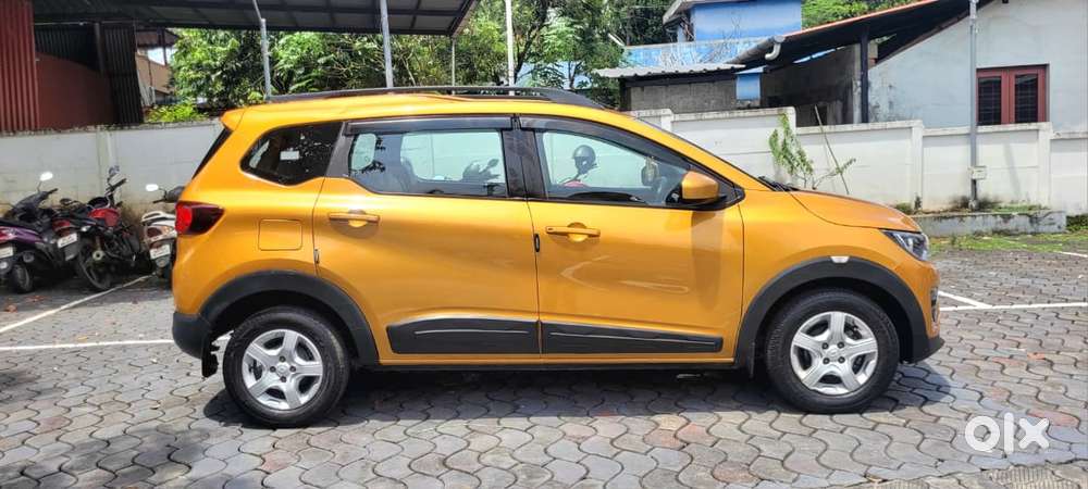 Renault Triber Rxz, 2020, Petrol