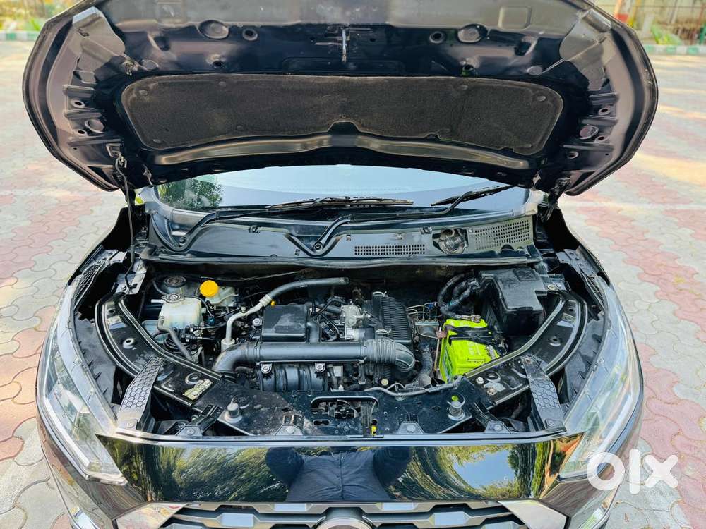 Nissan Magnite 1.0 Xv, 2022, Petrol